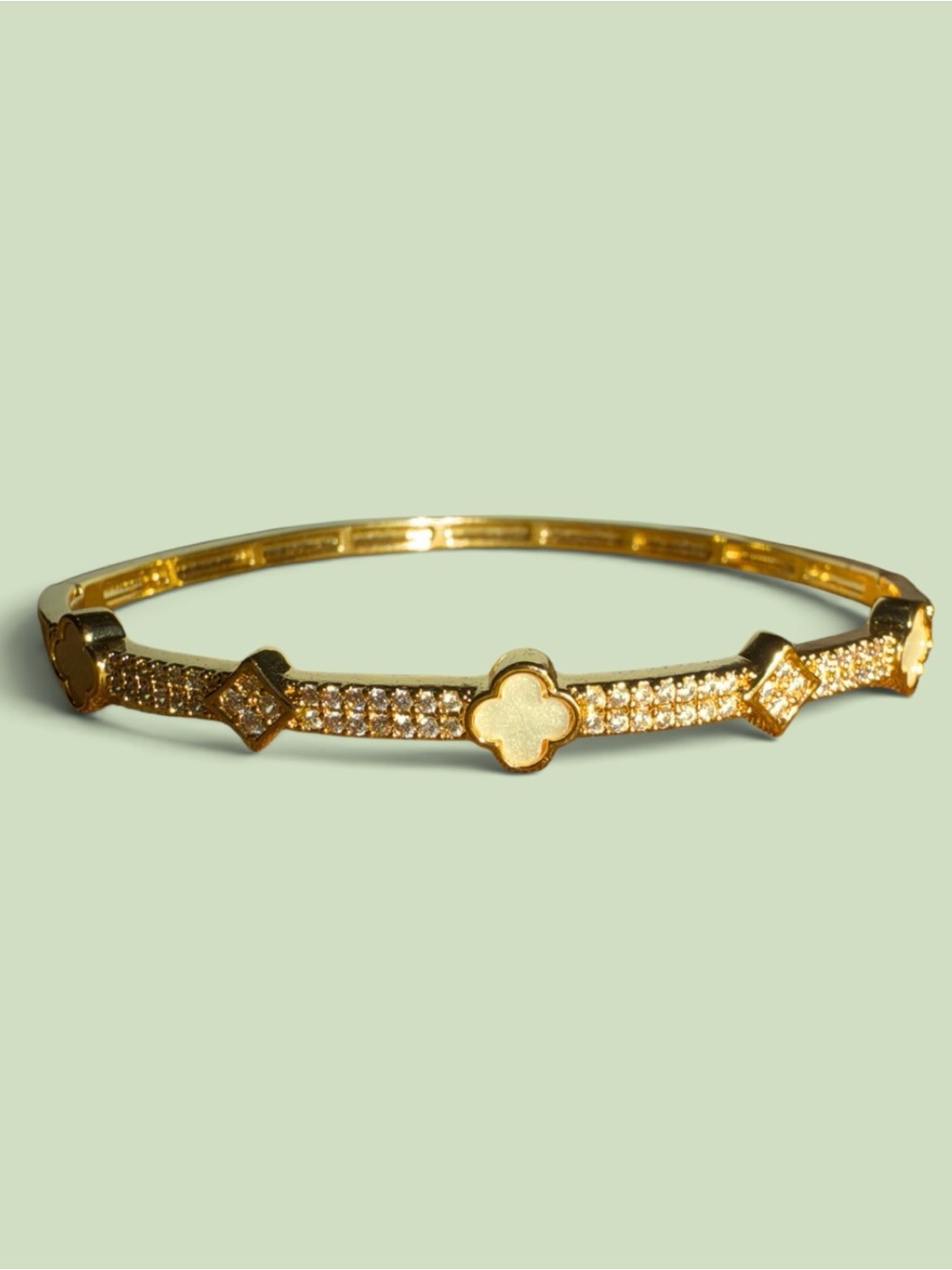 Gold Clover Bracelet with Rhinestone Details | Elegant Jewelry